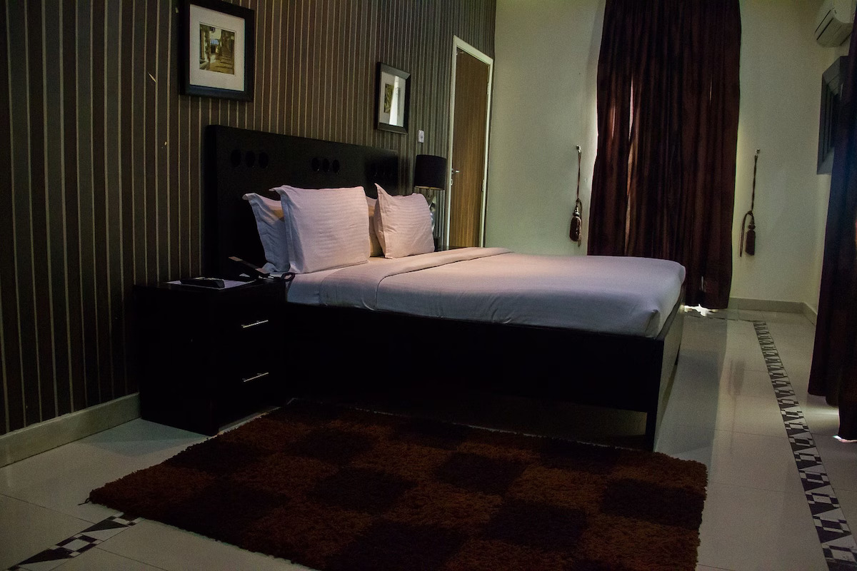 /web/uploads/116/Villa Angelia Boutique Hotel/room-photos/Deluxe room (Main building)/a650bcd6.jpg